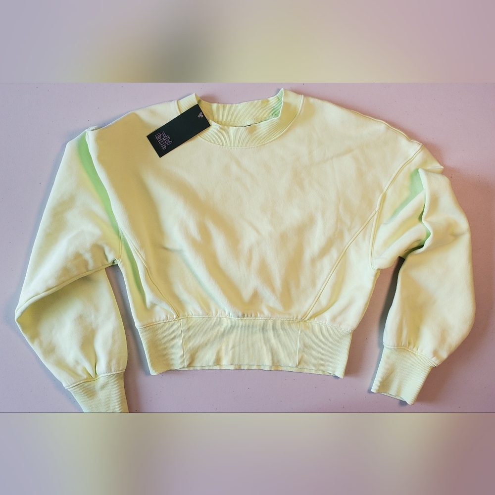 💚Wild Fable Women's Cropped Crewneck Pullover Sweatshirt - Picture 3 of 5